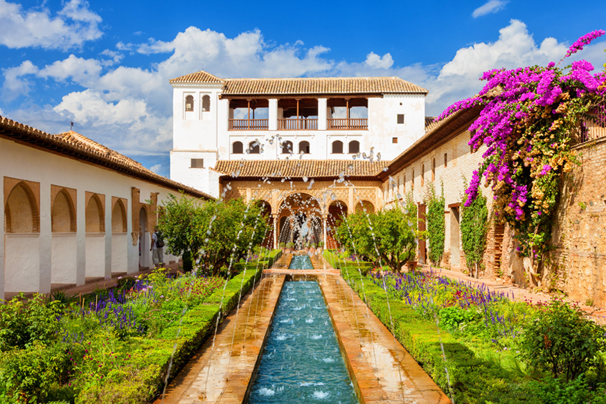 La Alhambra kilátás az ottani házra, kerttel